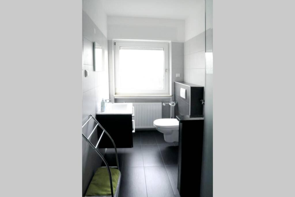 Traumhafte Kurstadt Apartment Moderne 2Zkb Balkon Pkw Stellplatz Bad Nauheim Luaran gambar